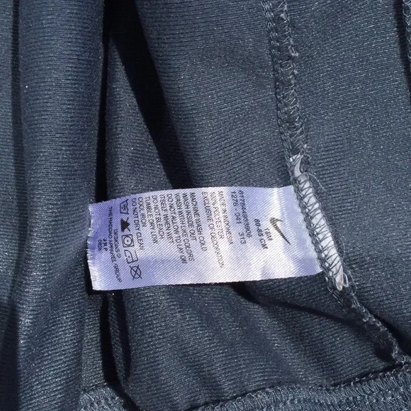 Nike Zip up Kids Jacket Gray/Red Size 18 month - Picture 3 of 8